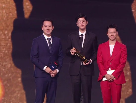 纽约红牛发布抽象海报引发KPL竞猜热潮